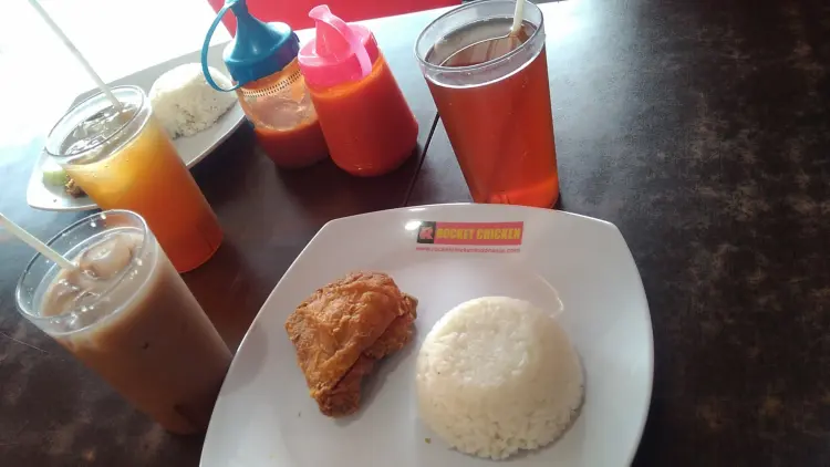 Rocket Chicken Wonosari 4