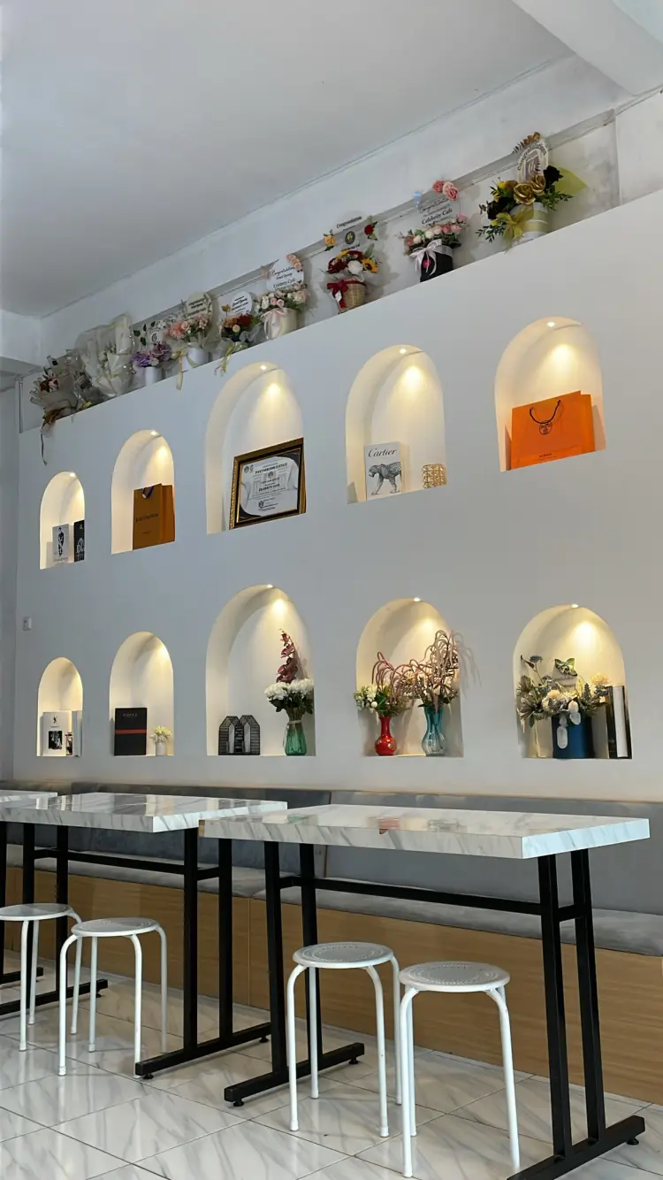 Celebrity Cafe & Resto Pekanbaru 6