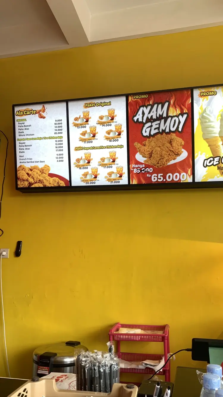 MARIKU FRIED CHICKEN 1