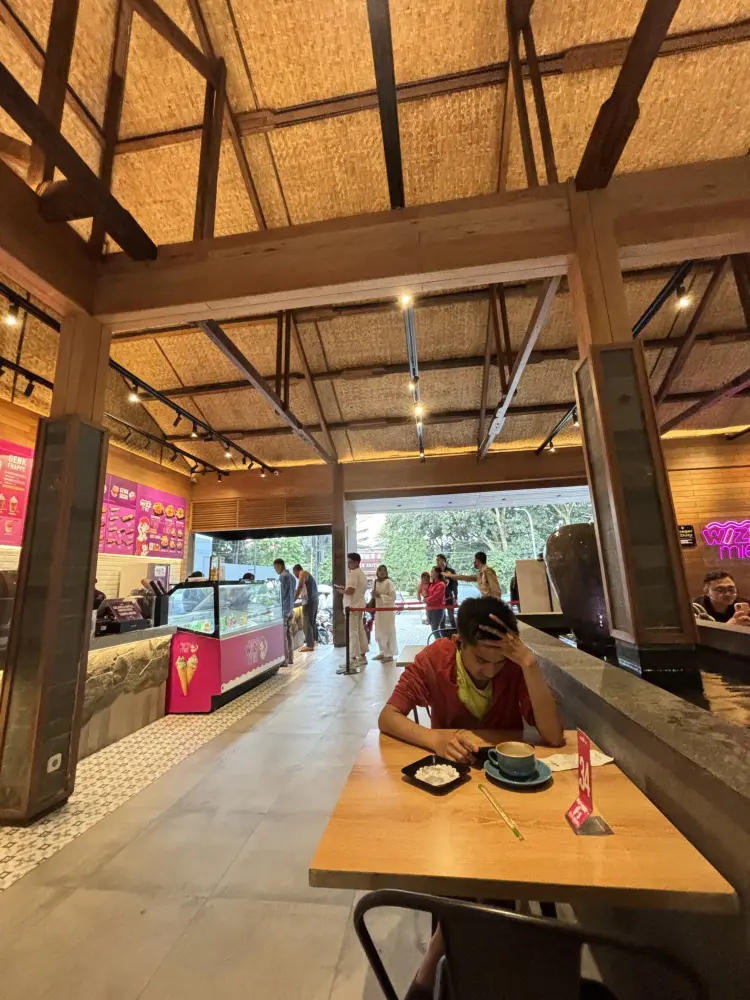 Wizzmie Sukajadi Bandung 9