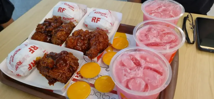 Richeese Factory Panbil 4