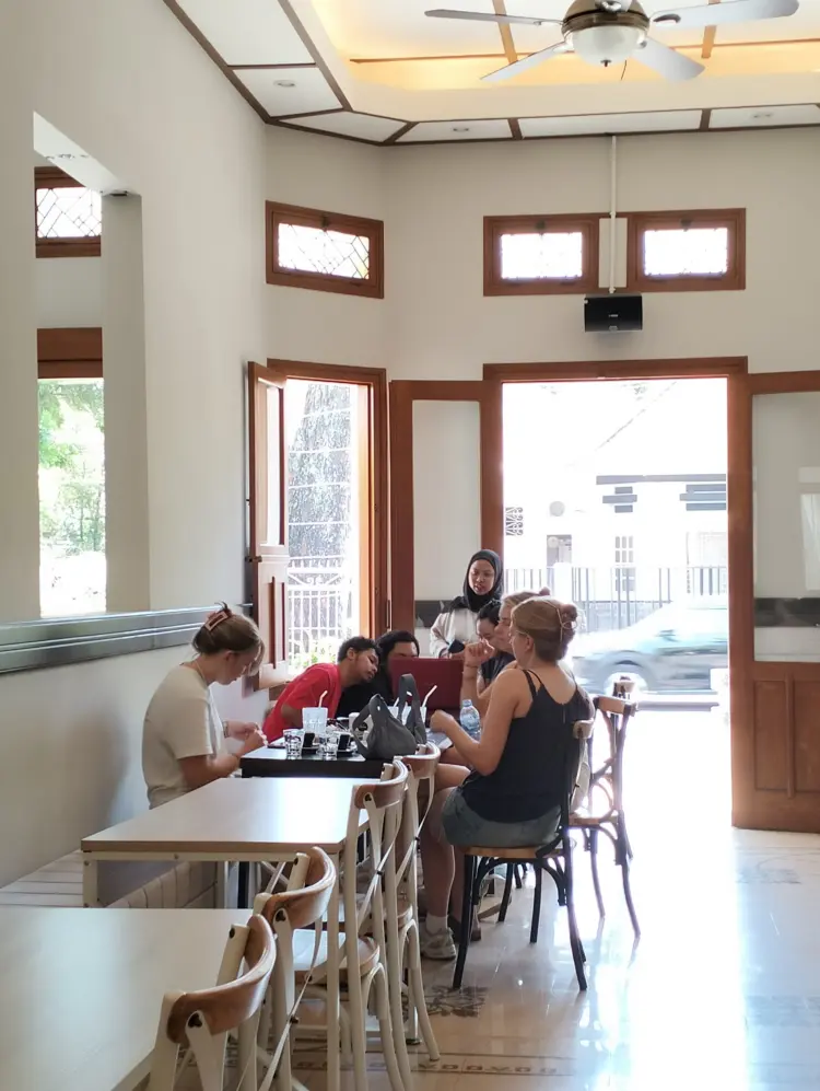 FOURIER Coffee | Eatery 4