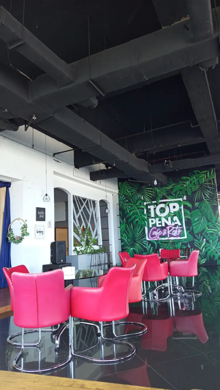 Top Pena Cafe & Resto 3