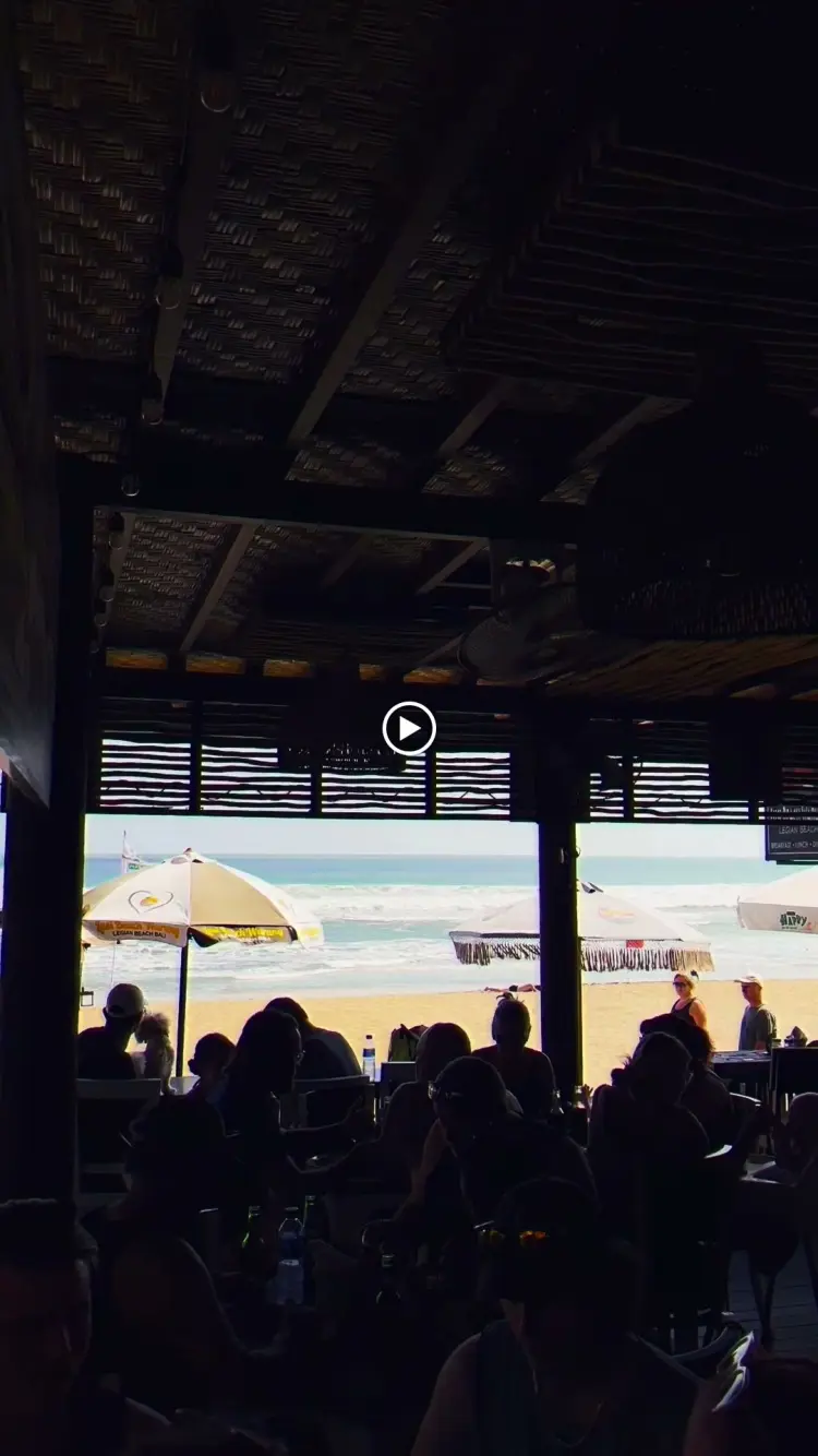 LUSI BEACH WARUNG 10