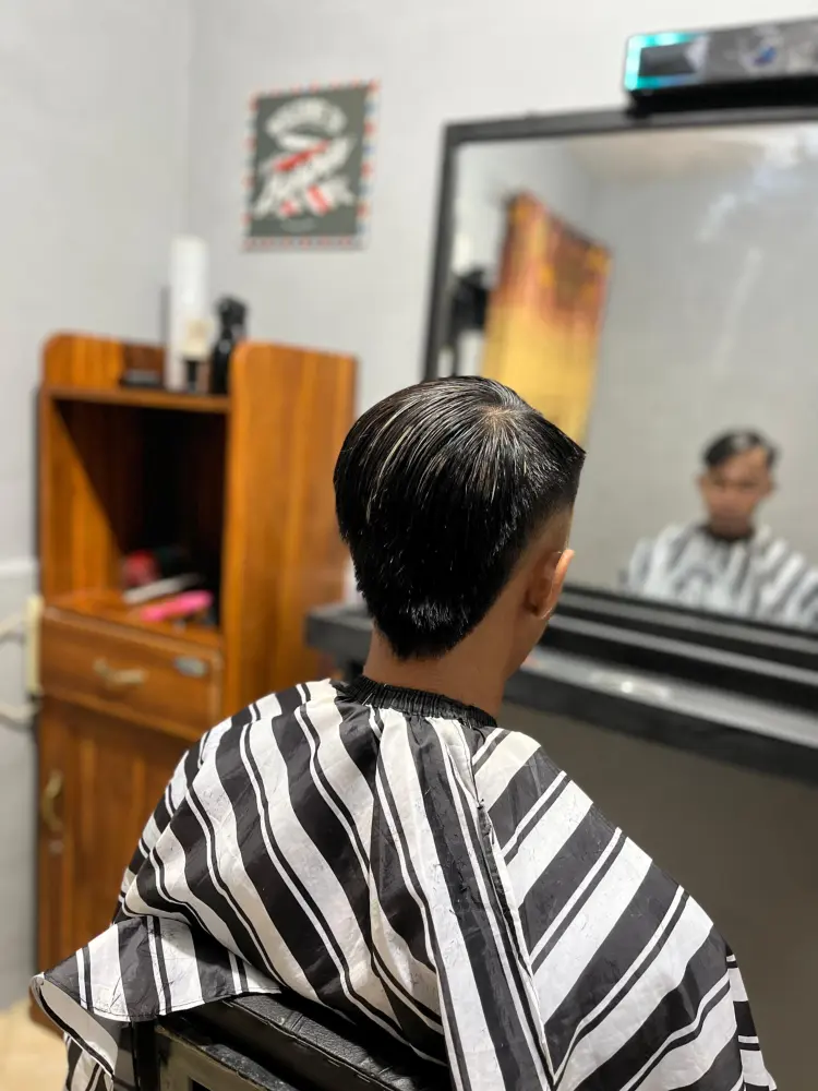 D'CHIEF BARBERSHOP 1