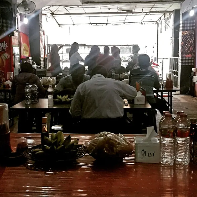 Warung Nasi Pedas Mbak Ririn 9
