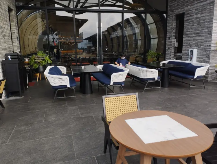 SKYDOME Golden Tulip Holland Resort Batu 9