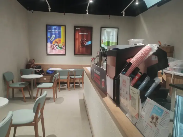 TOMORO COFFEE - Pesona Square Depok 5