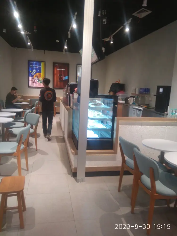 TOMORO COFFEE - Pesona Square Depok 6