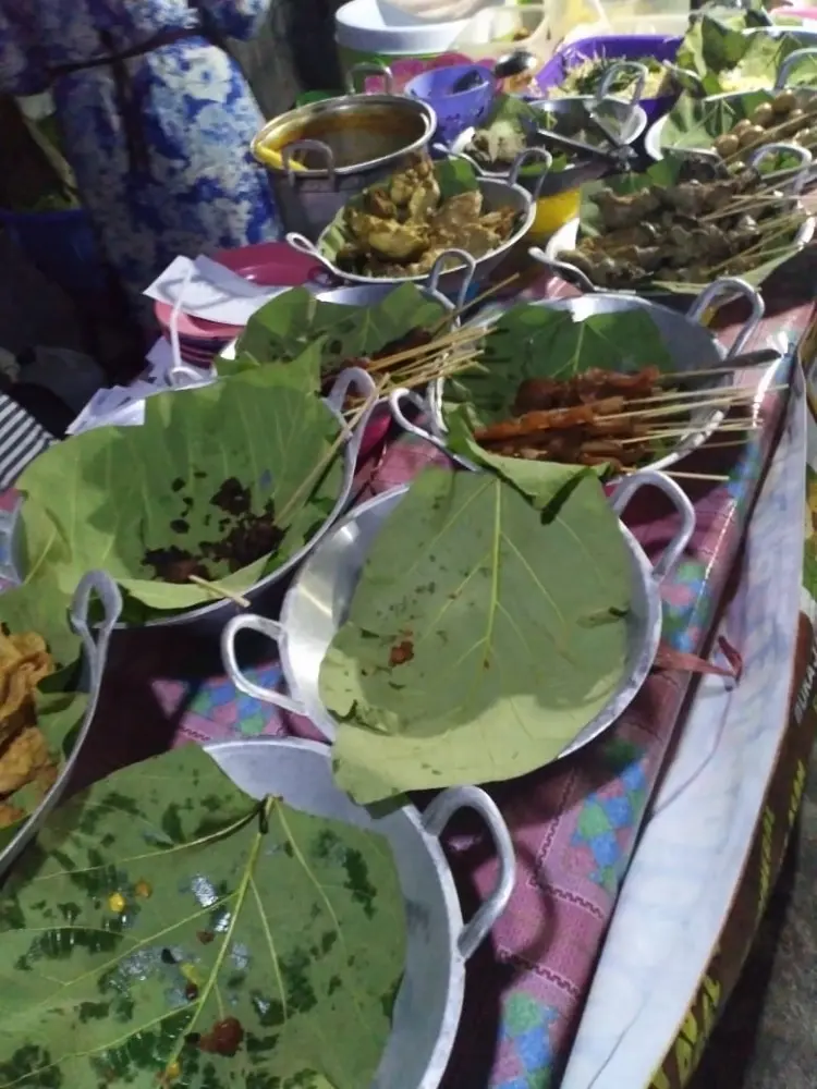 Pincuk Daun Jati Mbak Emma 3