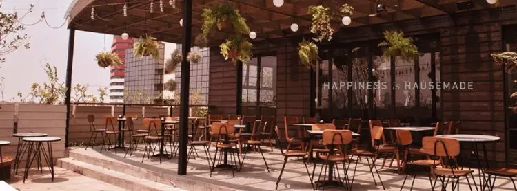 Hause Rooftop Setiabudi 10