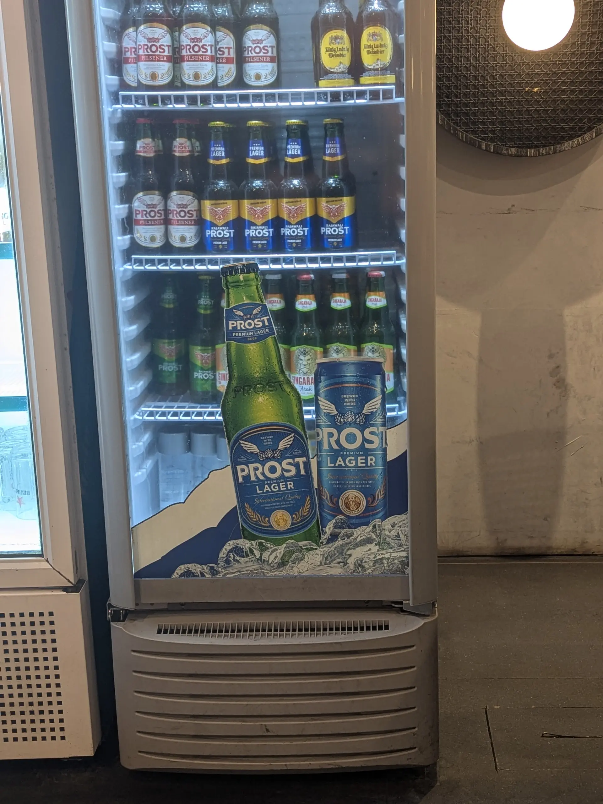 Bought 4.9 Google Stars? A Deep Dive into Jakarta's Viral Pork Ribs & My Advice: Don't Order the Steak 5