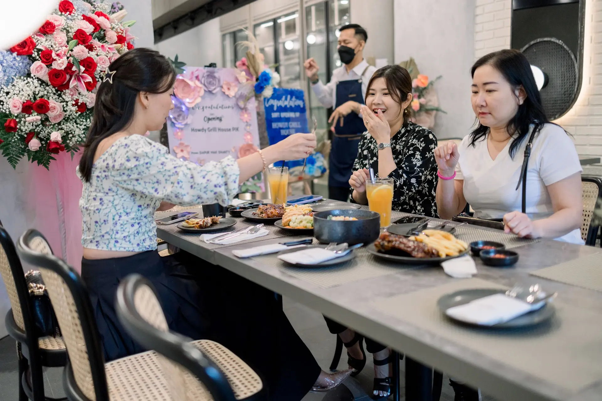 Bought 4.9 Google Stars? A Deep Dive into Jakarta's Viral Pork Ribs & My Advice: Don't Order the Steak 3