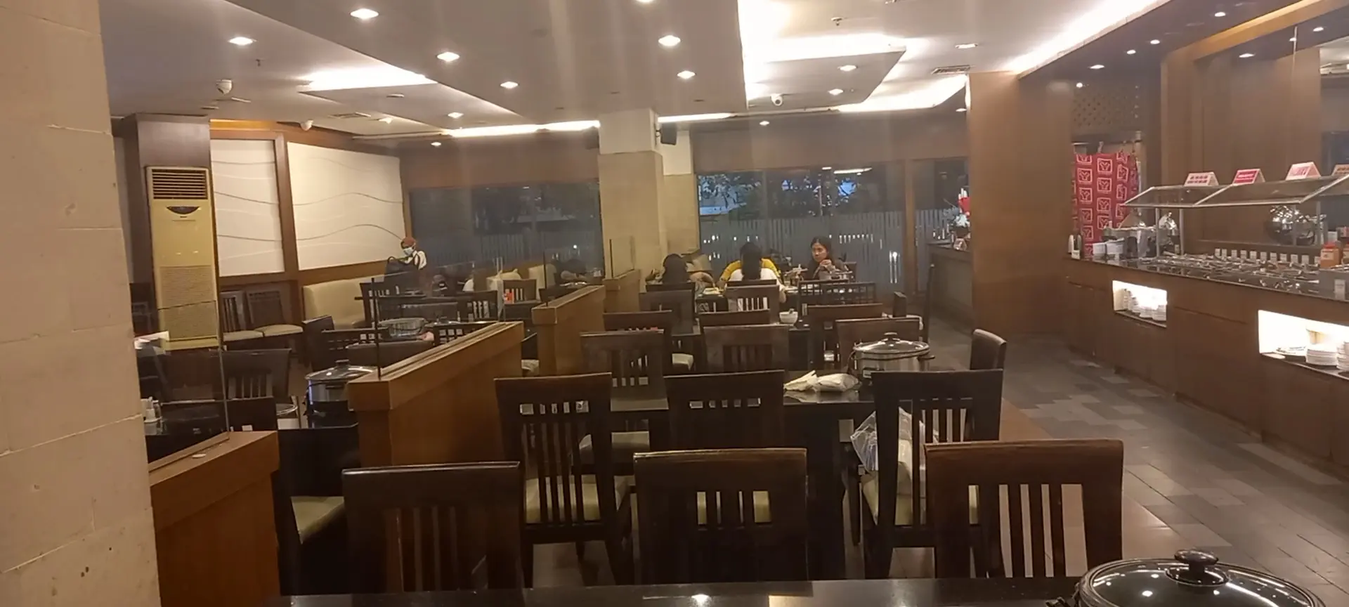 Anjay, cuma 175k & gak dibatesin waktu? Di Hanamasa Jakarta ini sih gue bisa nongkrong dari buka sampe tutup 5