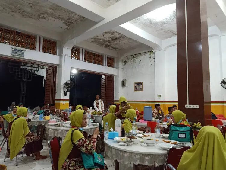 Rumah Makan Dua Wawo 7