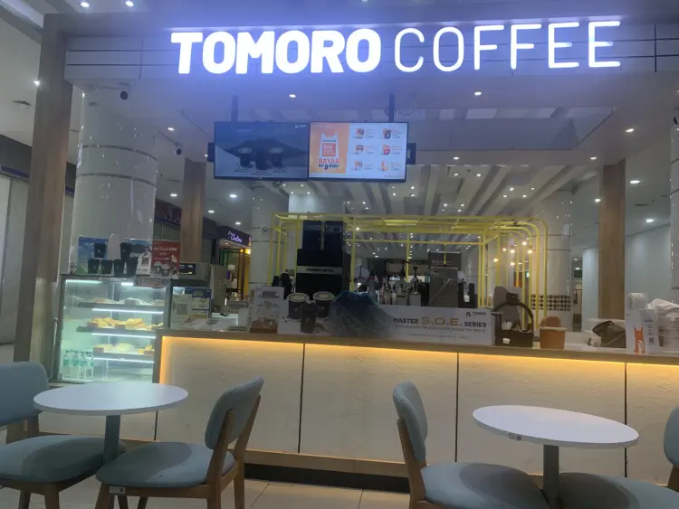TOMORO COFFEE - Green Pramuka Square 10