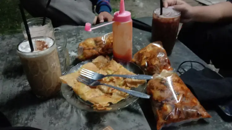 Pujasera bumi indah 5