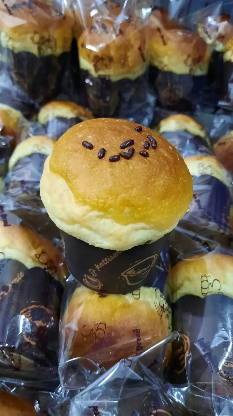 Roti / Kue Hot Bread Surabaya 2