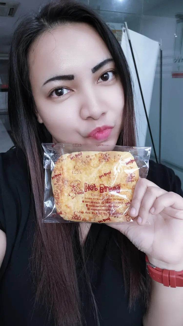 Roti / Kue Hot Bread Surabaya 4