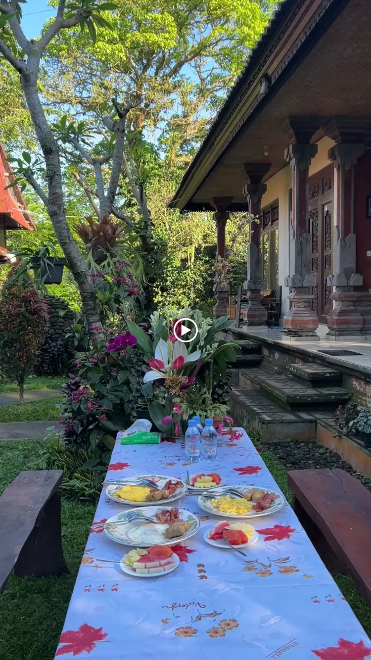 Oemah Sari "Home Resto" 1