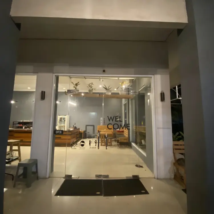 Akar Kelana Coffe Rostery 1