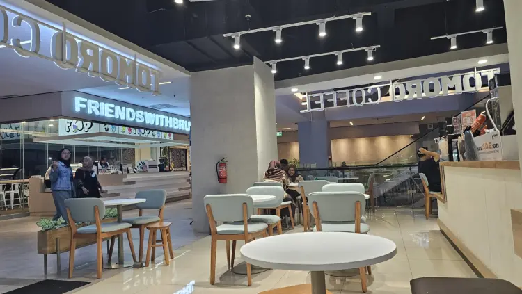 TOMORO COFFEE - Poins Square 4