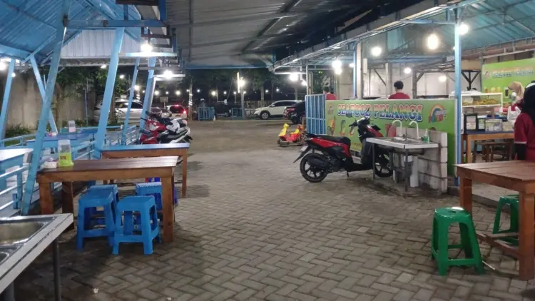 SEAFOOD PELANGI BOJONEGORO 1