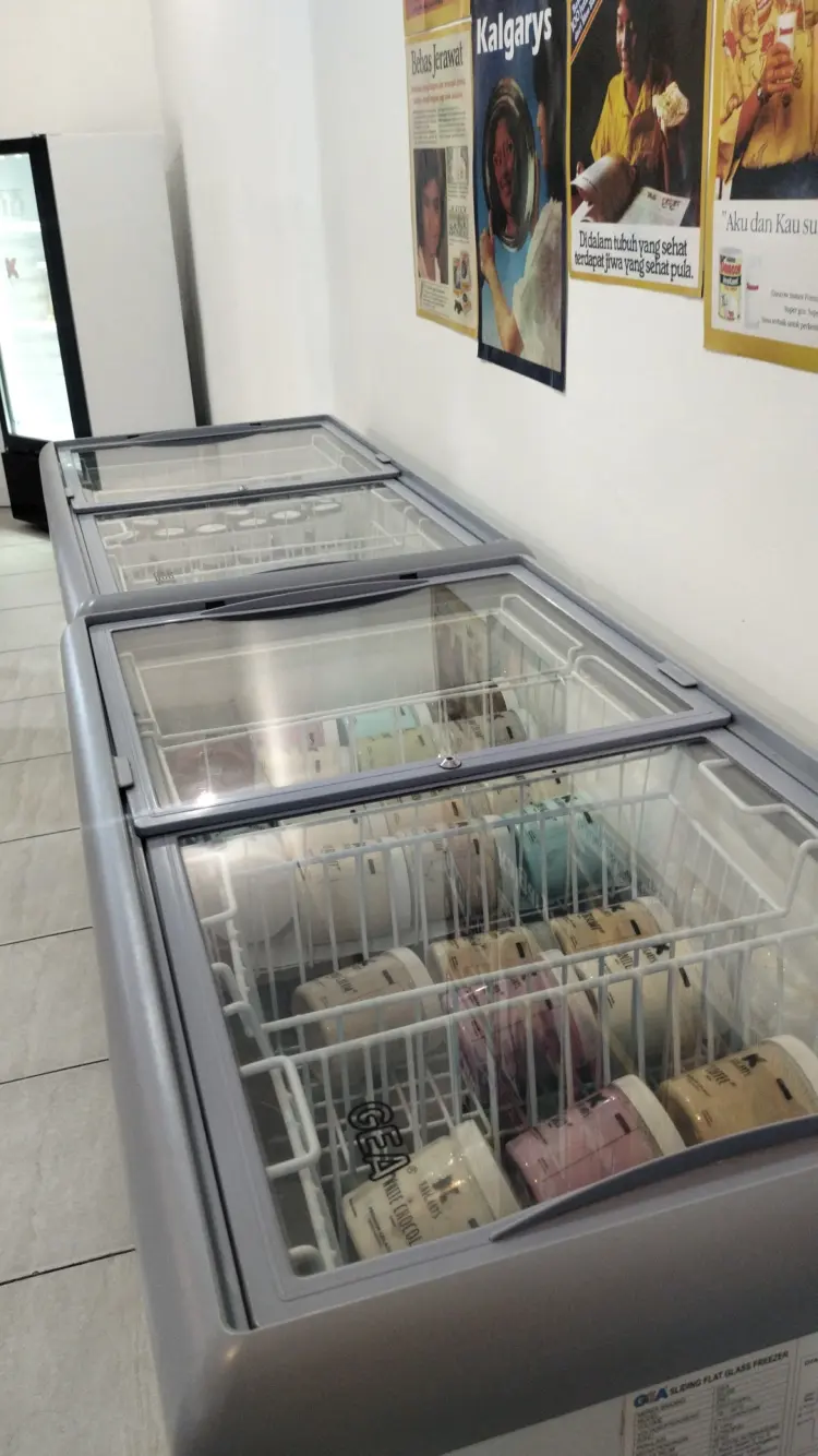 Kalgarys Gelato & Ice Cream 8