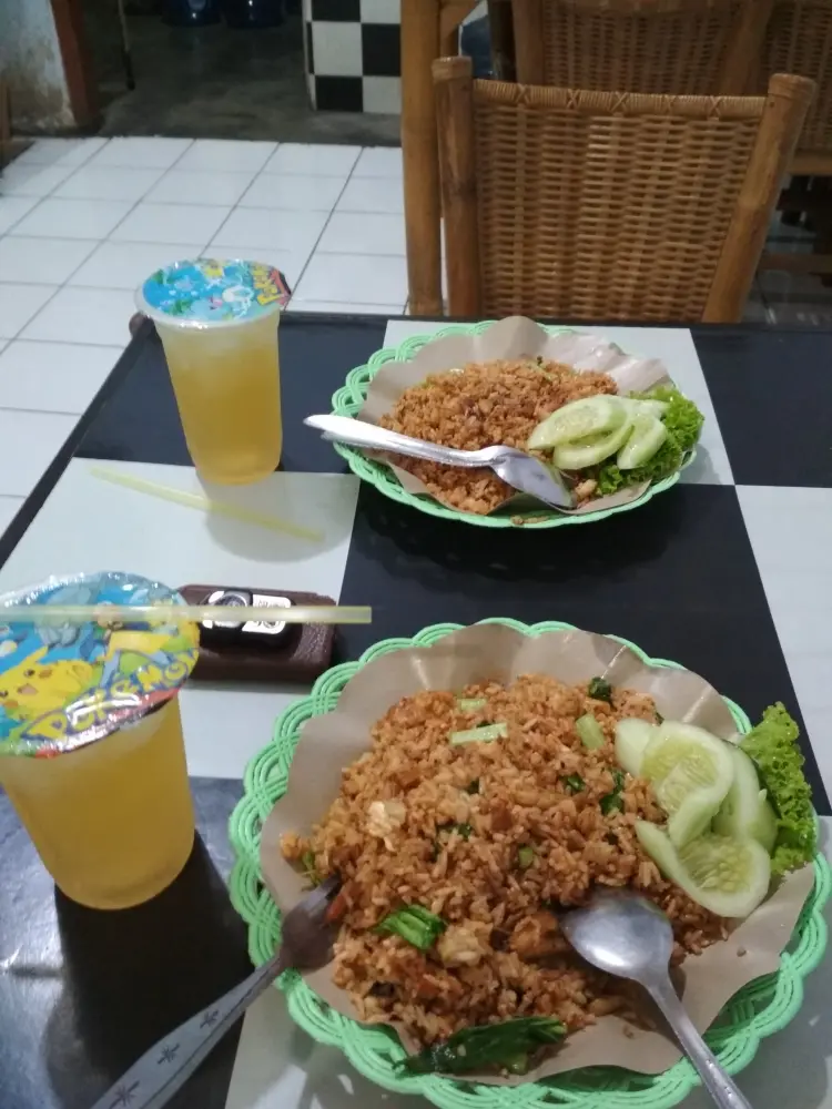 Warung CEMPLON Nasgor 6