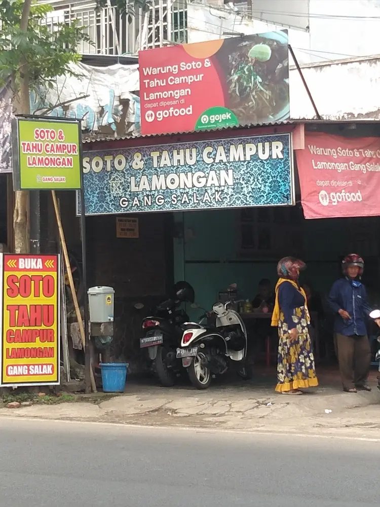 Soto & Tahu Campur Lamongan Gang Salak 1