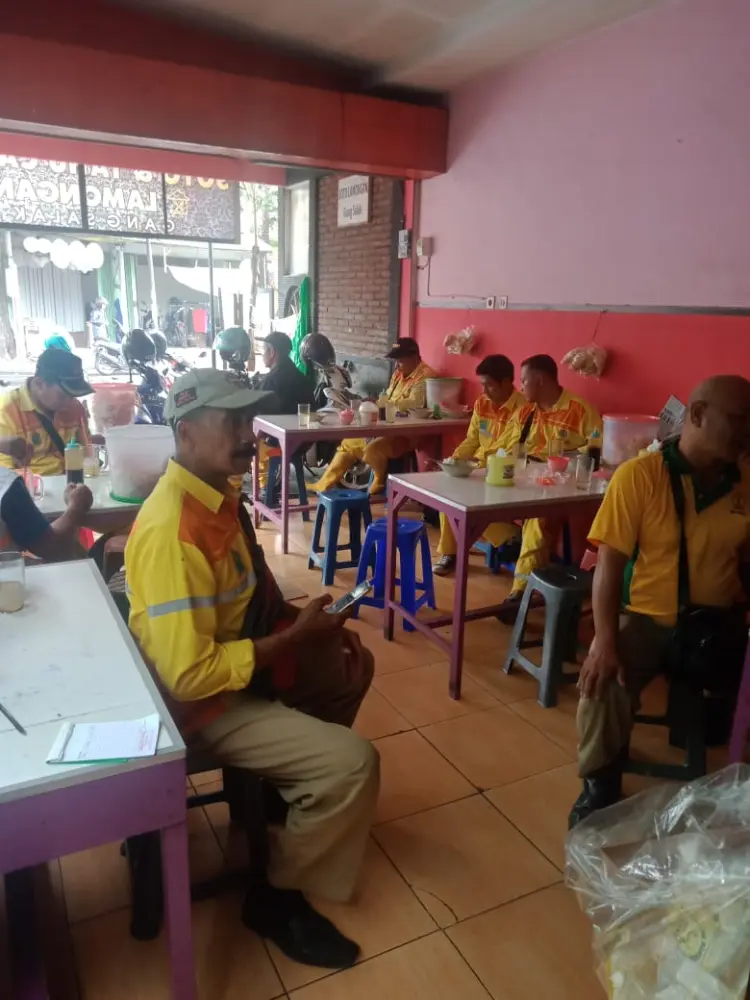 Soto & Tahu Campur Lamongan Gang Salak 2