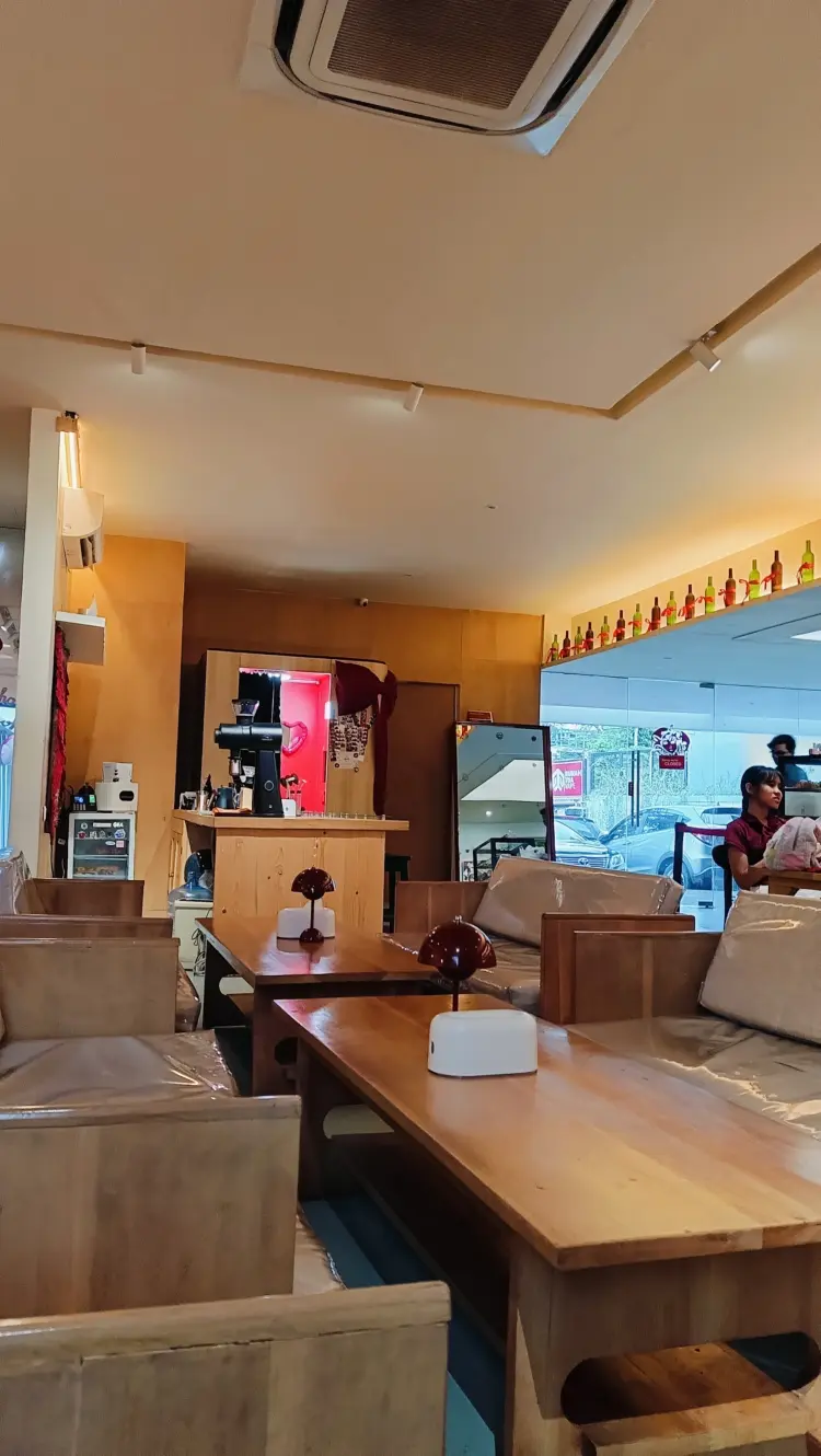 Ribbon Coffee & Eatery 3