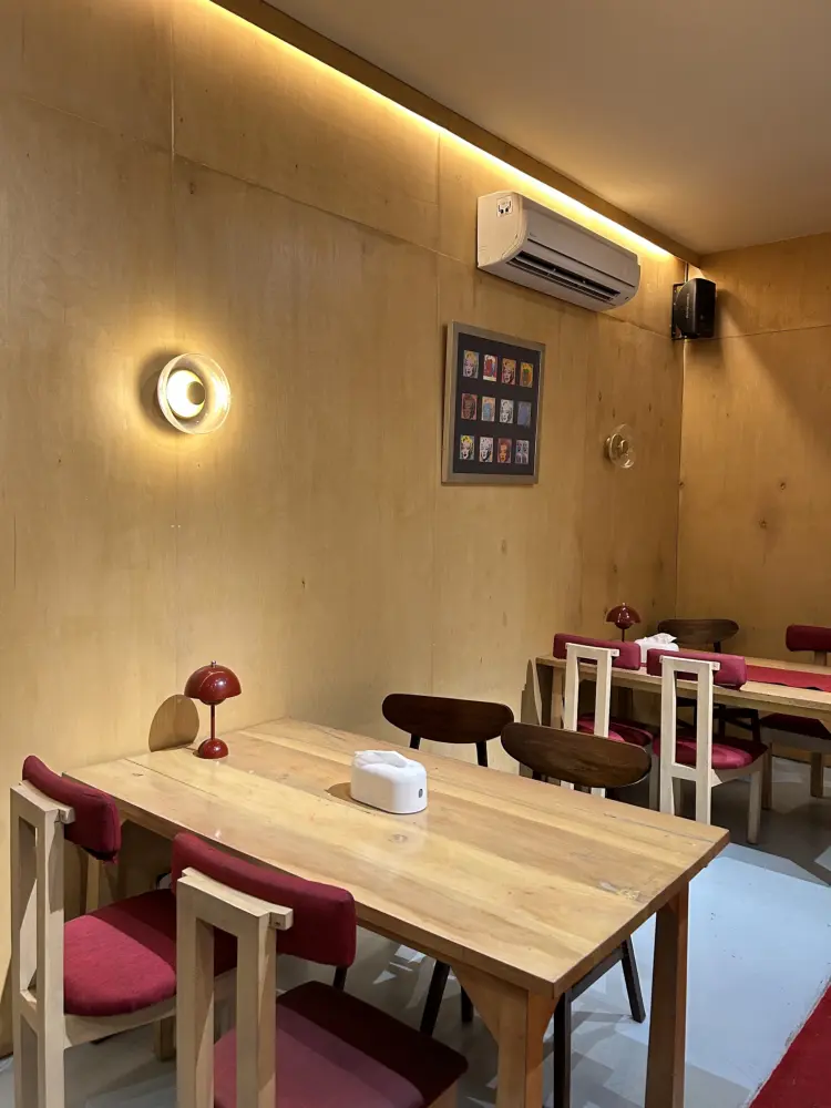 Ribbon Coffee & Eatery 10