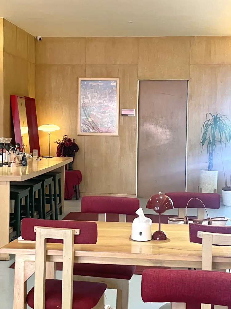 Ribbon Coffee & Eatery 9