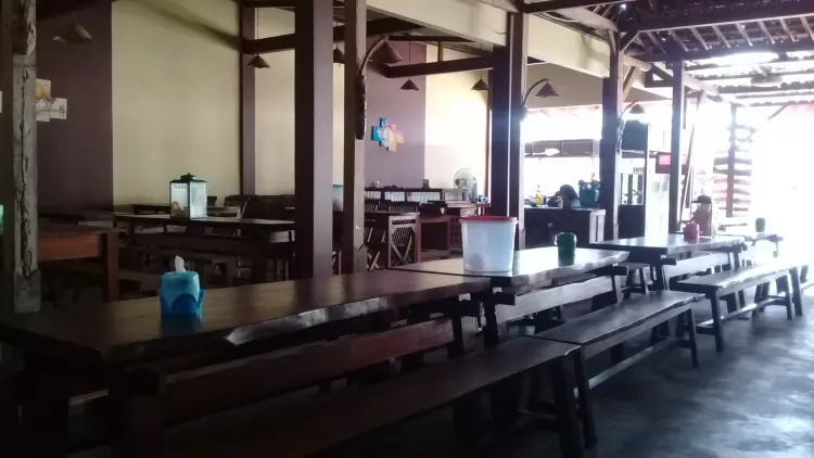 Warung Jadhug Istimewa 4