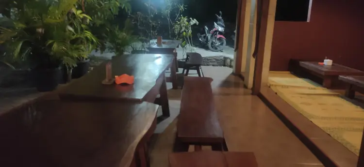 Warung Jadhug Istimewa 5