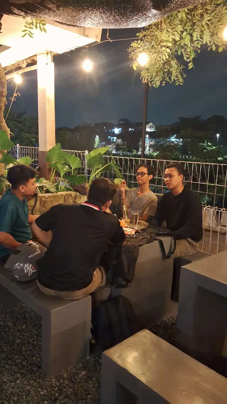 Warkop Biru Bunga 10