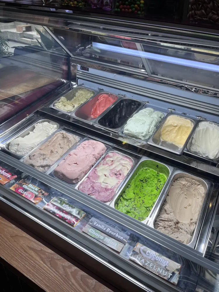 Otakiri Cafe & Resto 6