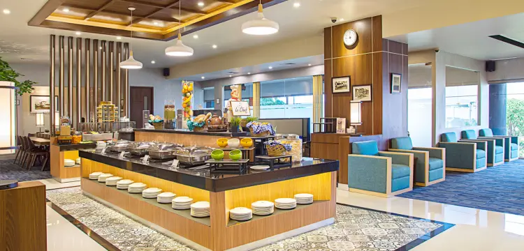 T2 Blue Sky Premier Lounge Jakarta 1