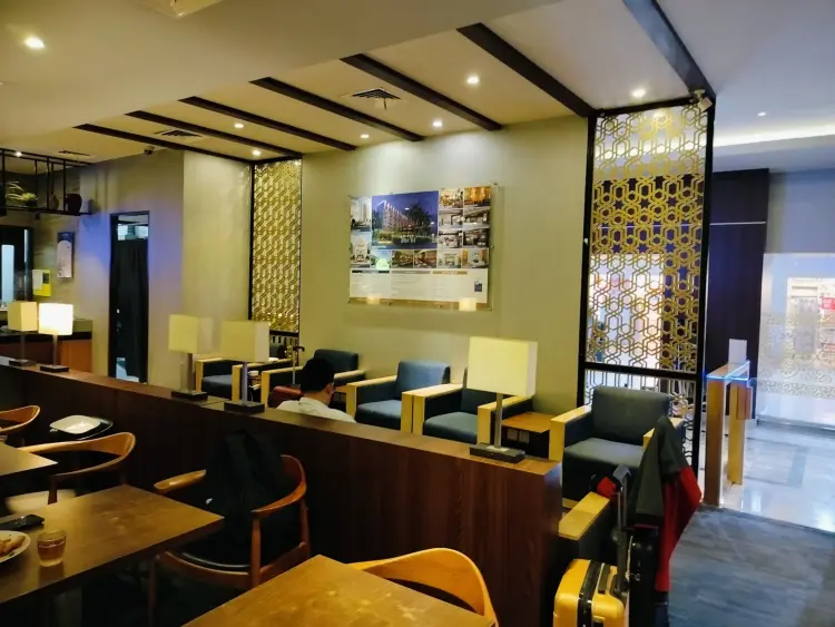 T2 Blue Sky Premier Lounge Jakarta 10