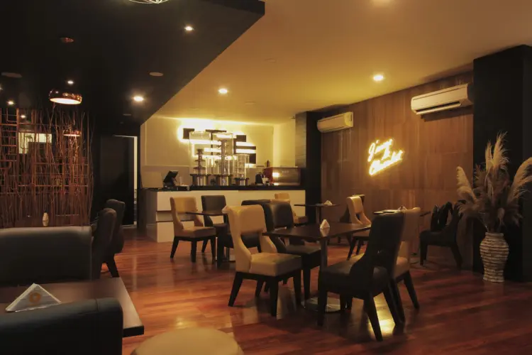 Moreau Chocolatier's Cafe 1