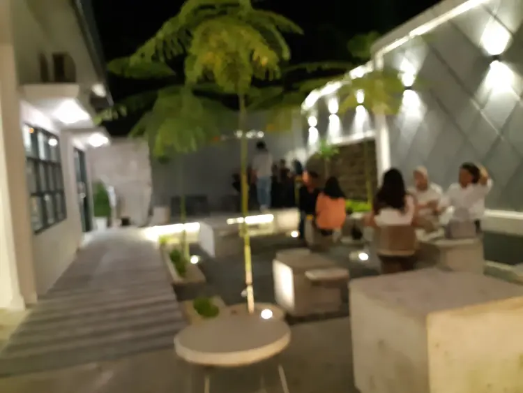 Nuju Coffee HQ, Enggal 10