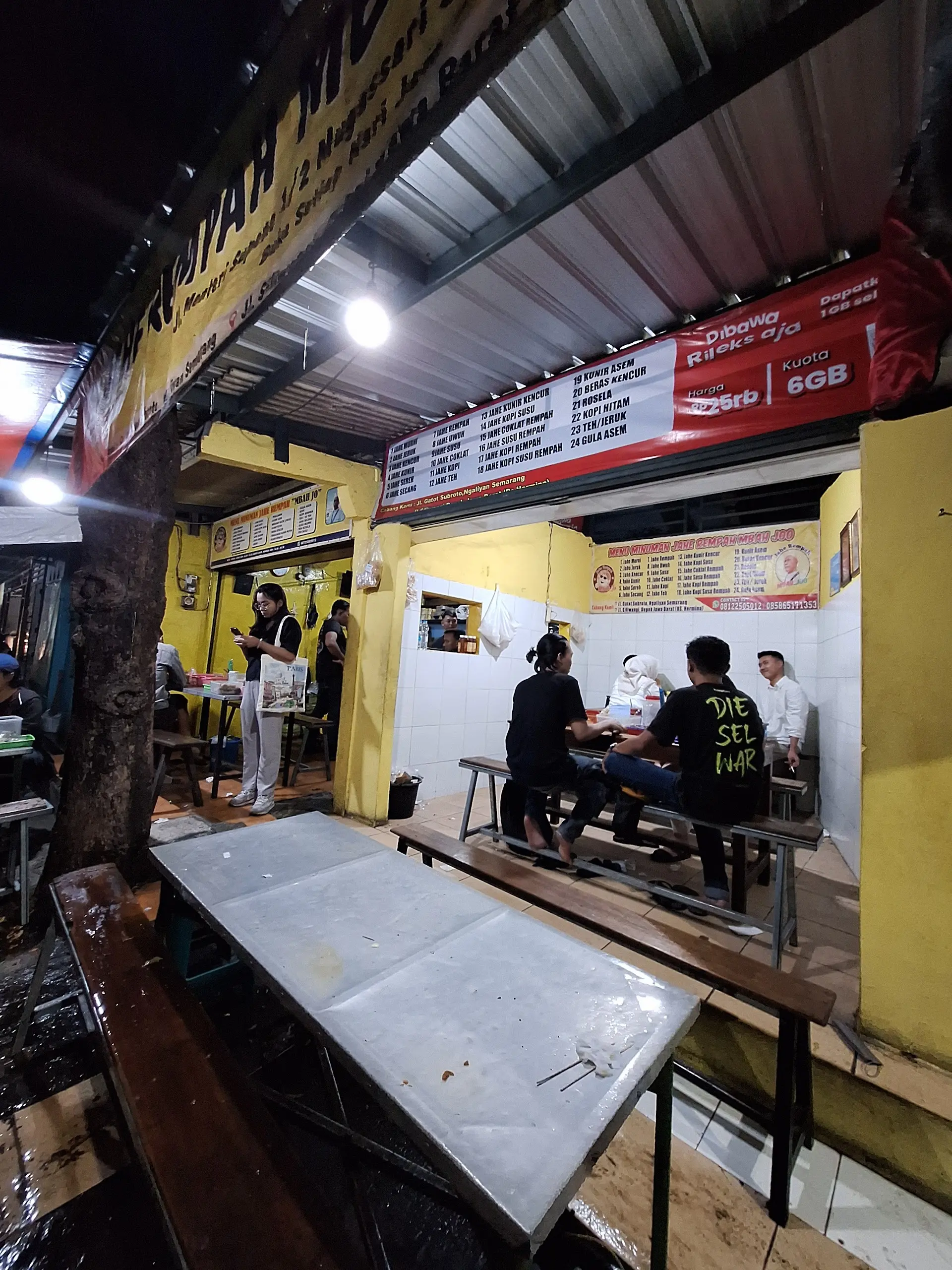 Introverts Beware! Semarang's Wild Youth Drink 'Chinese Medicine' in Packed Alleys. 1