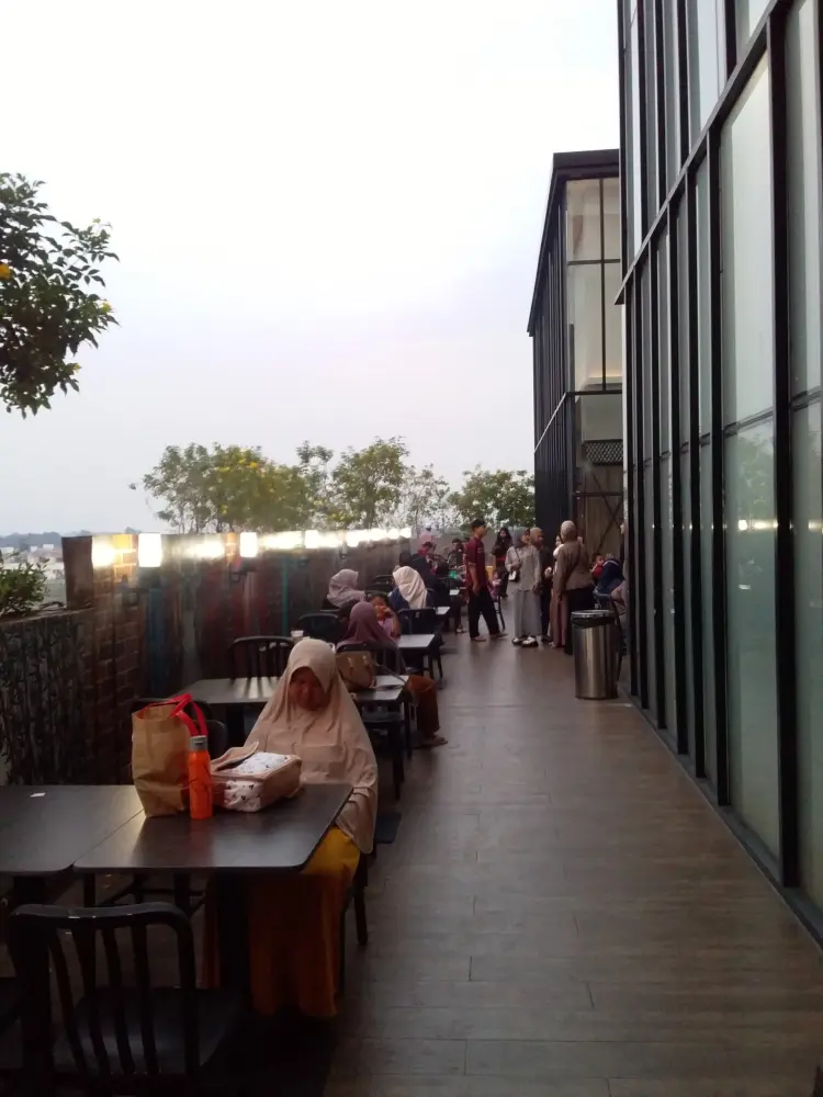 Mixue Mall Ciputra Citra Raya 4