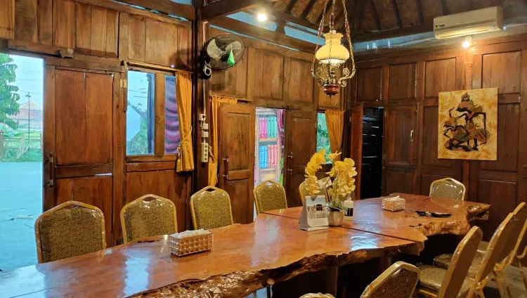 Waroeng Omah Sawah 8