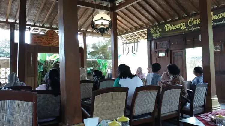 Waroeng Omah Sawah 10