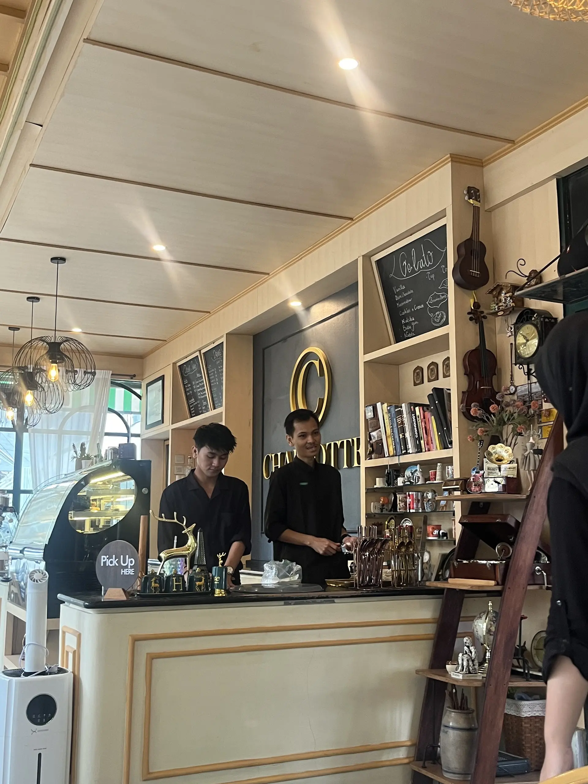 Mantap steak but Anjay slow service! This 4.9-star Google-rated spot in Padang: Should I praise it or complain? 5