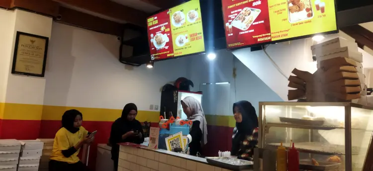 Ayam Goreng Massiva Suhat 7