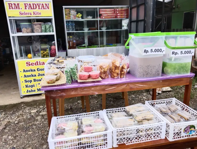 RM. FADYAN SELERA KITE SAGARURUNG KHAS PALI 2