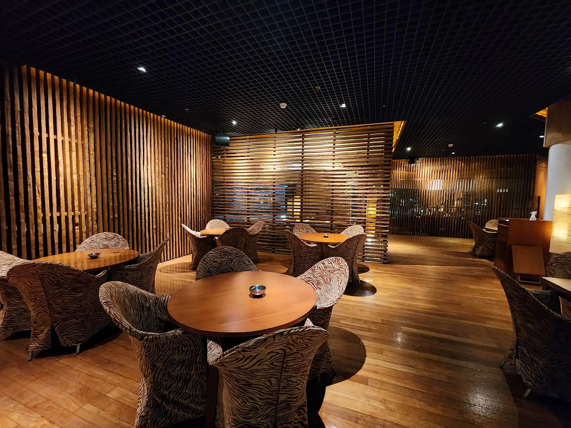 Makan di Grand Hyatt Jakarta habis 2 juta, tapi yang paling bikin nyesel bukan itu… 3